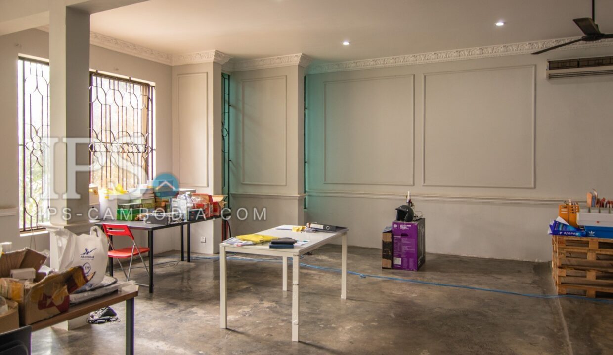 Commercial Villa For Rent - BKK1