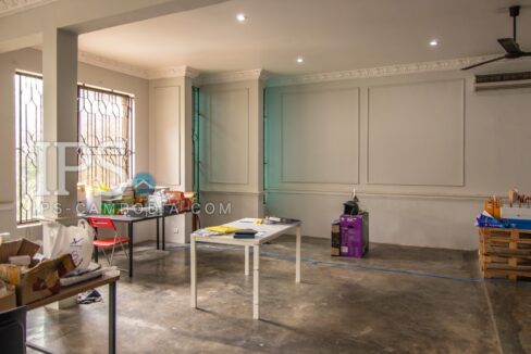 Commercial Villa For Rent - BKK1