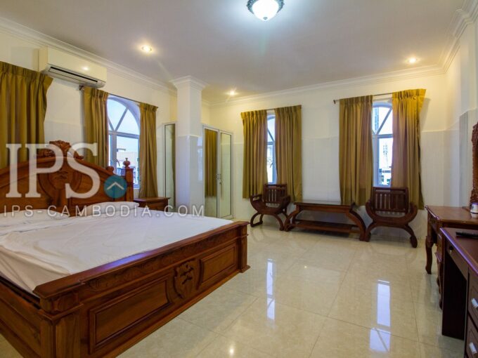 2 Bedroom Apartment for Rent - Chaktomukh