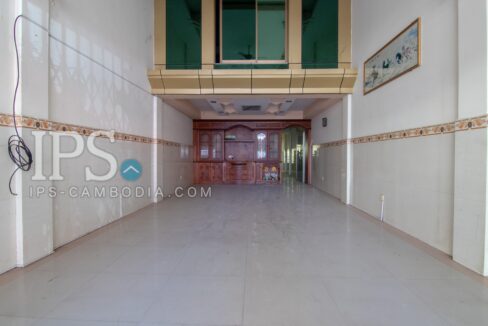 8 Bedroom Apartment For Sale - Toul Sangke