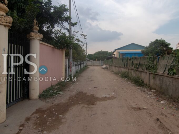 864 sq.m Land For Sale - Chbar Ampov