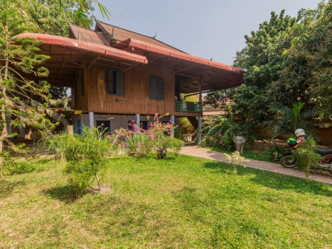 3 Bedroom Wooden House For Sale - Slor Kram