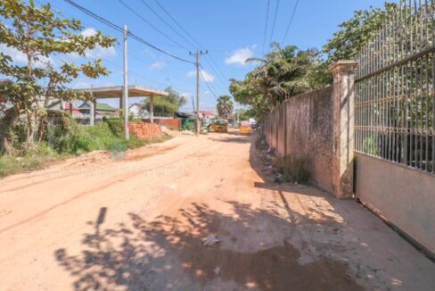951 sq.m Land For Sale - Mittapheap