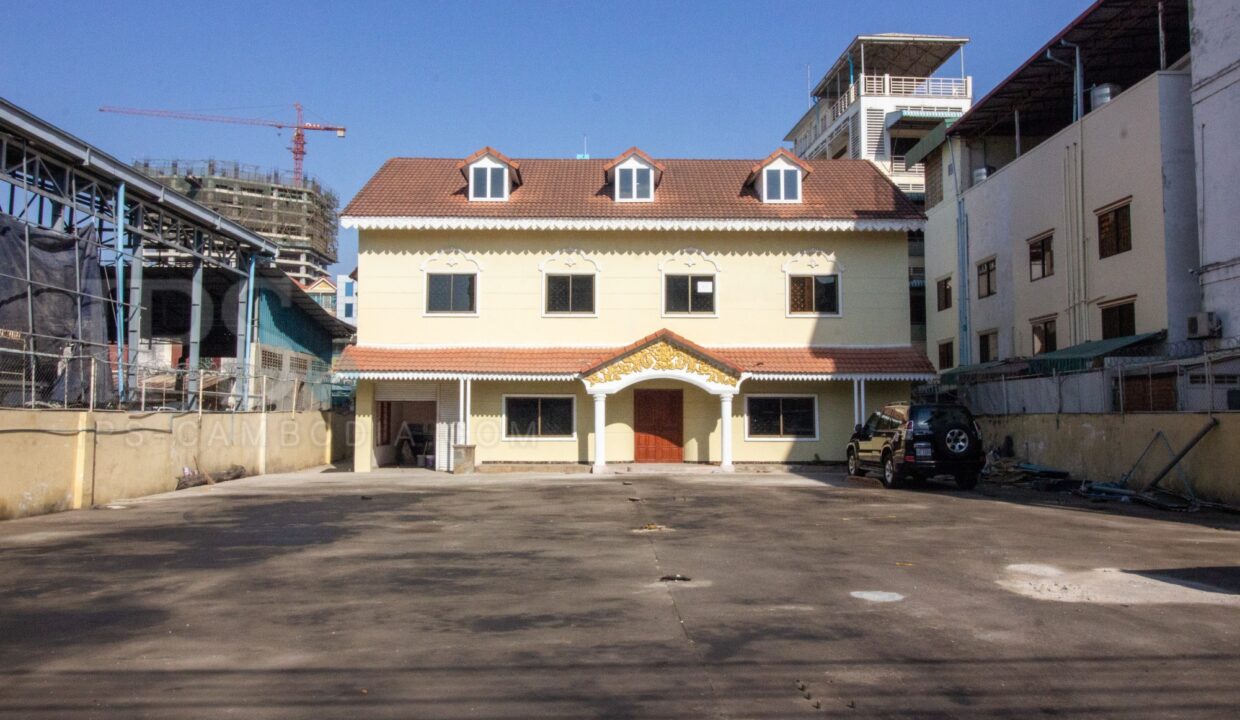 10 Bedroom House For Rent - Toul Kork