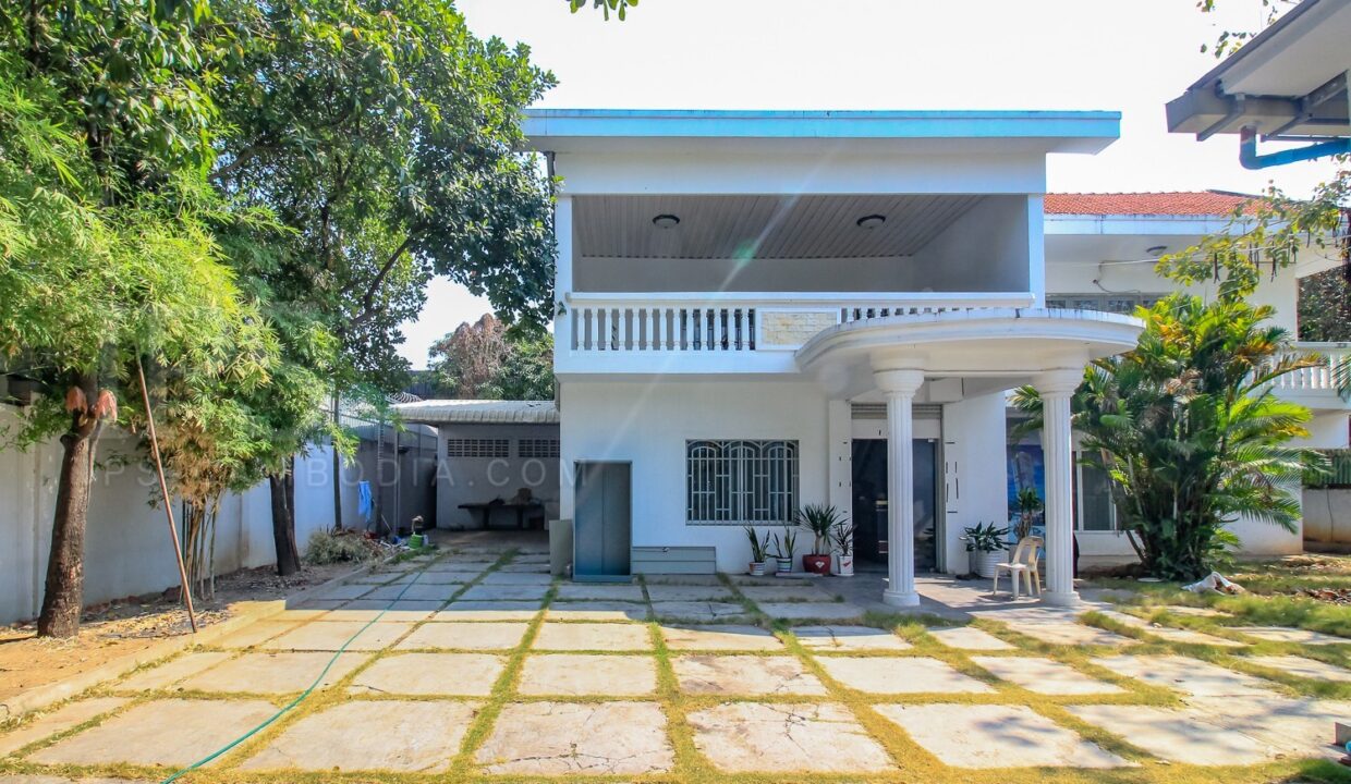 7 Bedroom Commercial Villa For Sale - Touk Kork