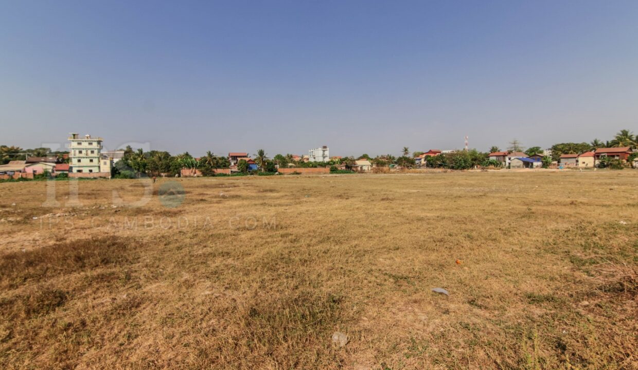 118 sq.m. Commercial   For Sale - Wat Damnak