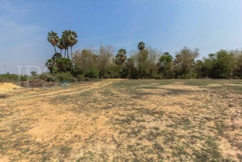 2000 sq.m Land For Sale - Sambour