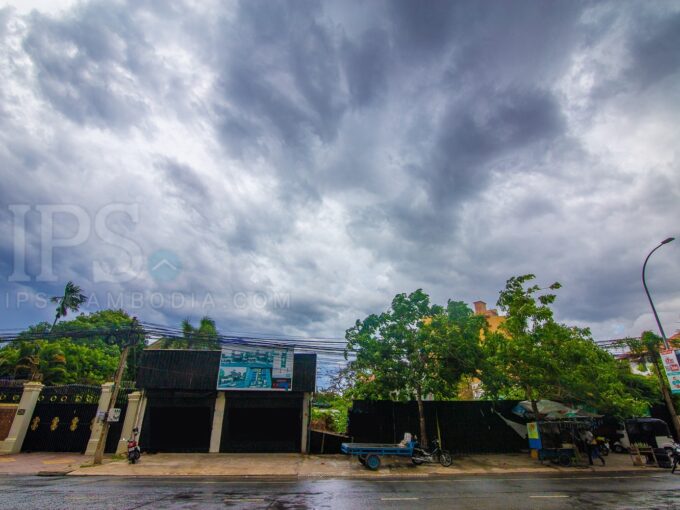 600 sq.m. Land For Rent - Toul Kork