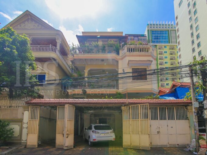 11 Bedroom Commercial Building For Rent - 7 Makara