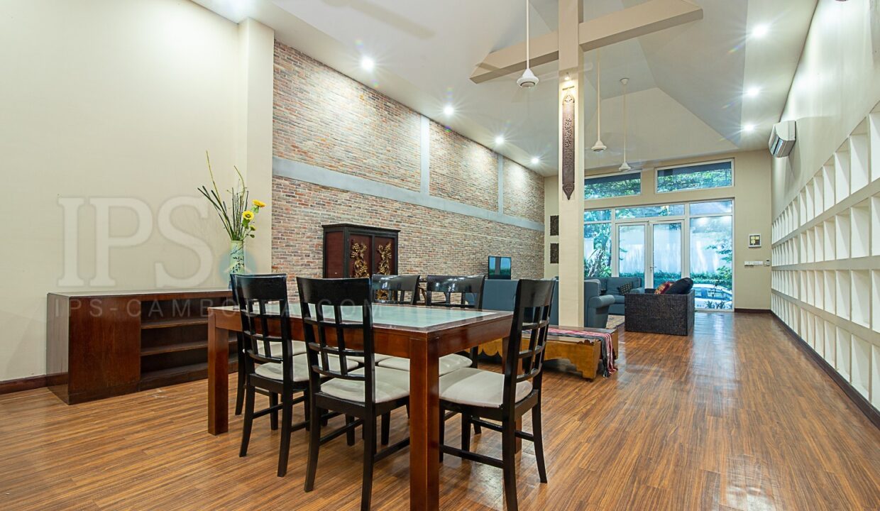 6 Bedroom House For Sale in Phnom Penh - Tonle Bassac