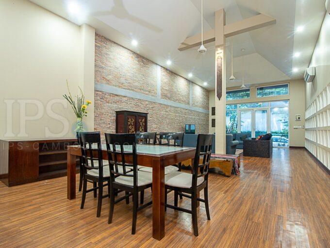 6 Bedroom House For Sale in Phnom Penh - Tonle Bassac