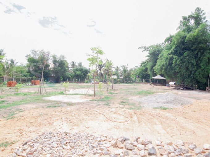3231 sqm Land For Sale - Wat Athvear