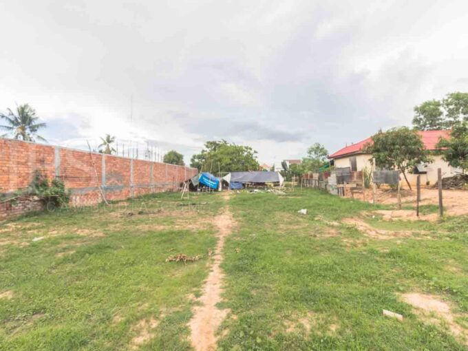 600 sq.m. Land For Sale - Svay Dangkum