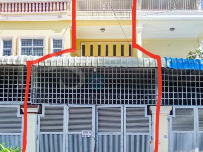 5 Bedroom Town House For Sale - Toul Tum Poung