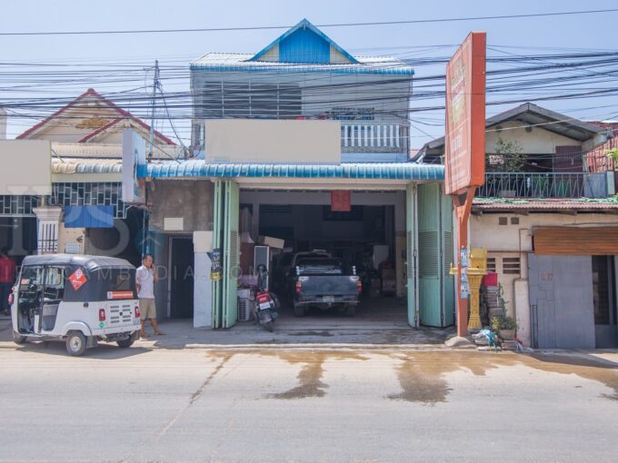 2 Shop house Units For Rent on St 371