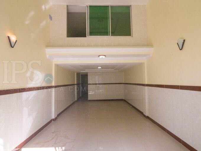 2 Bedroom Town House For Sale - Kilometer 6