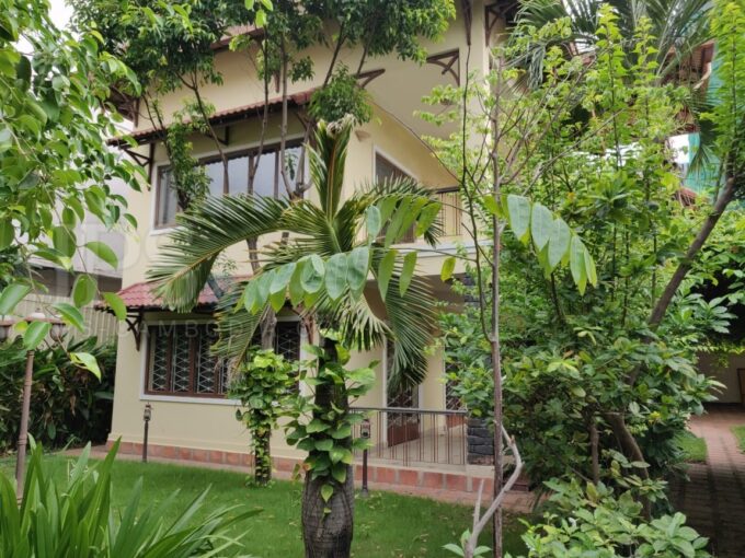 4 Bedroom Villa For Rent - Daun Penh