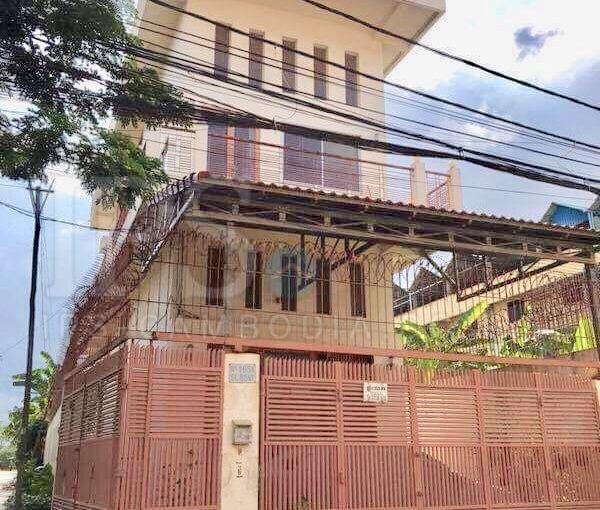 4 Bedroom Flat For Sale - Beoung Tumpun