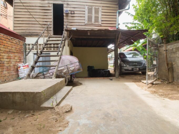 139 sq.m. Land  For Sale - Wat Bo
