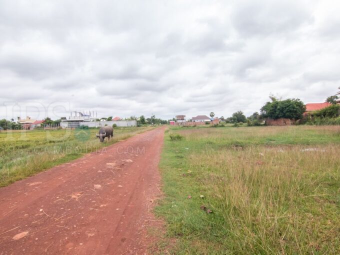 600 sq.m. Land For Sale - Chreav