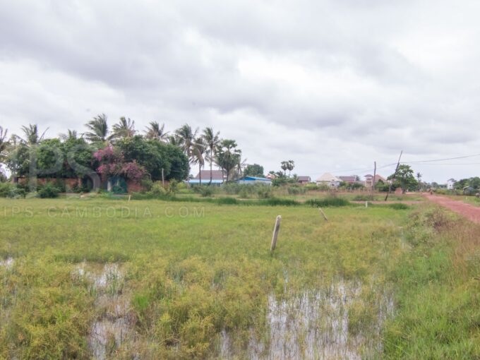 620 sq.m. Land For Sale - Chreav