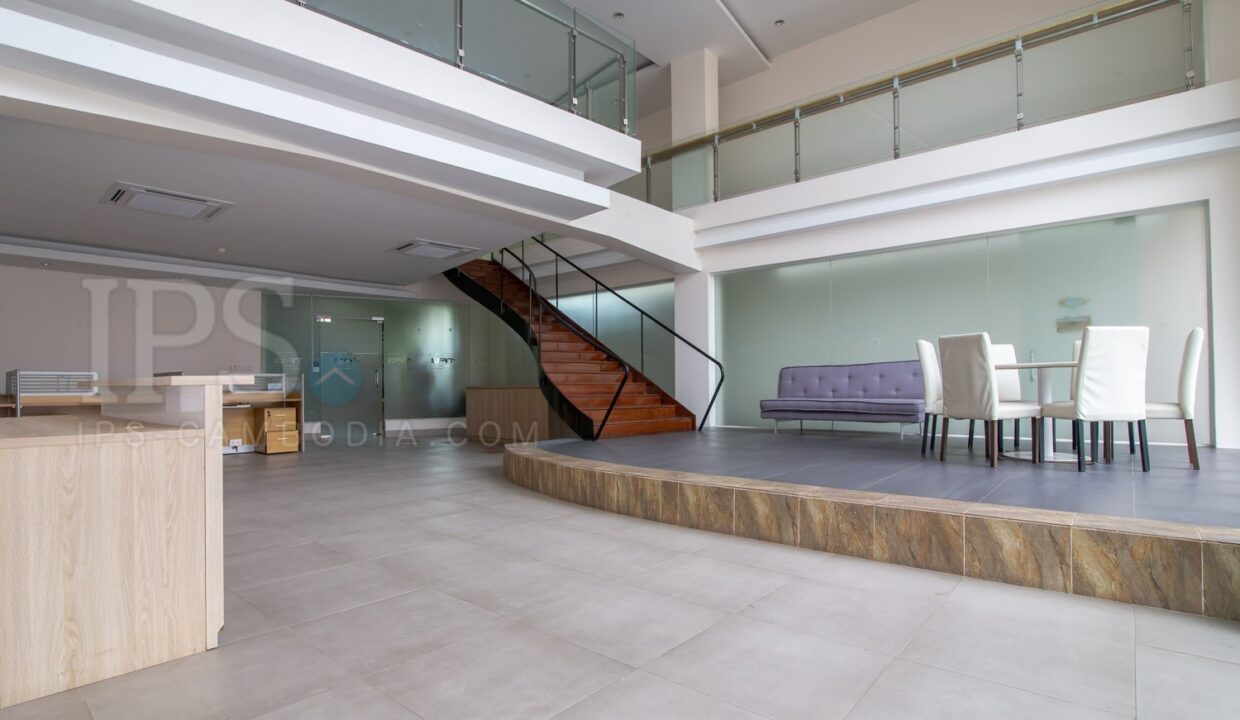 246 Sqm Office Space For Rent in Toul Kok