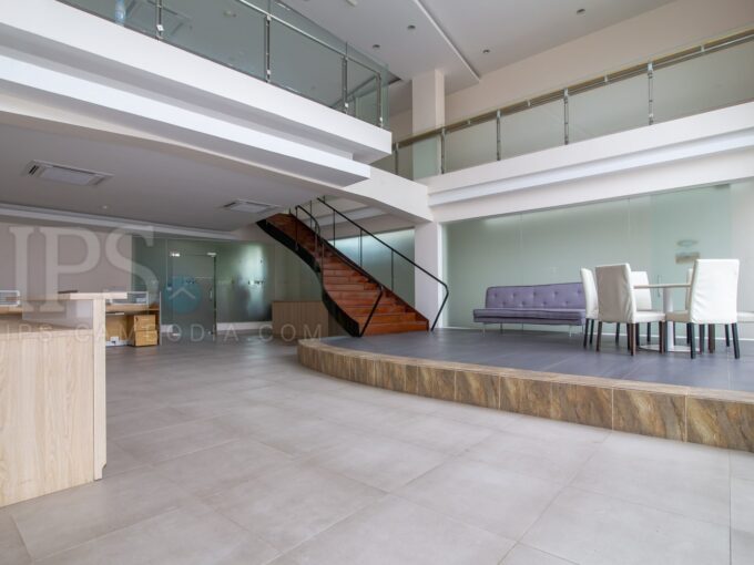 246 Sqm Office Space For Rent - Toul Kok
