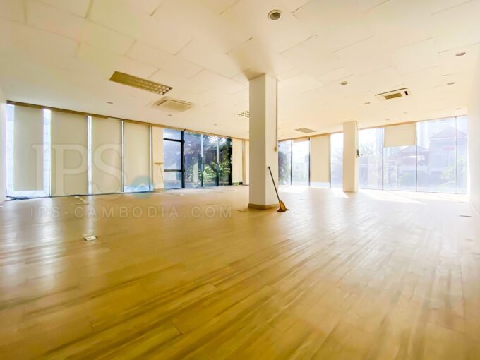 110 Sqm Office Space For Rent - Tonle Bassac