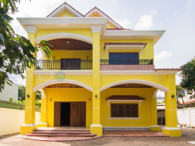 4 Bedroom Villa  For Rent - Svay Dangkum
