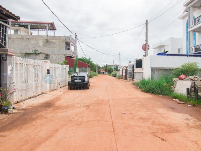 230 sq.m Land For Sale - Svay Dangkum