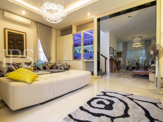 4 Bedroom Twin Villa For Sale - Chbar Ampov