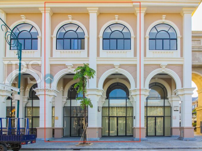 8 Bedroom Shop House For Rent - Near ISPP