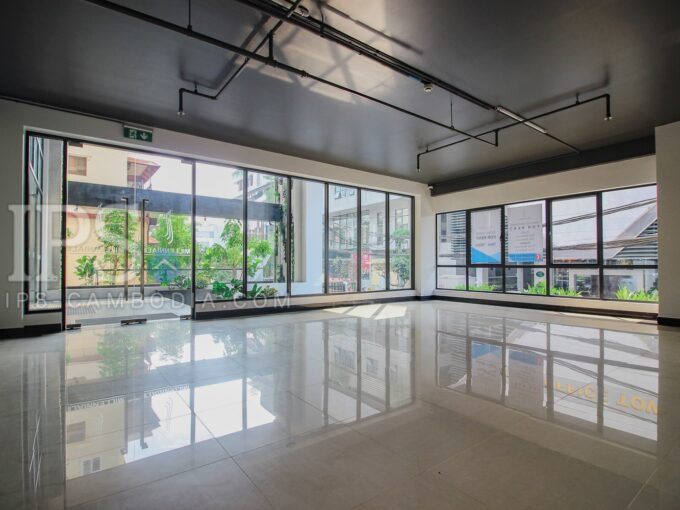 54 Sqm Office Space For Rent - BKK1