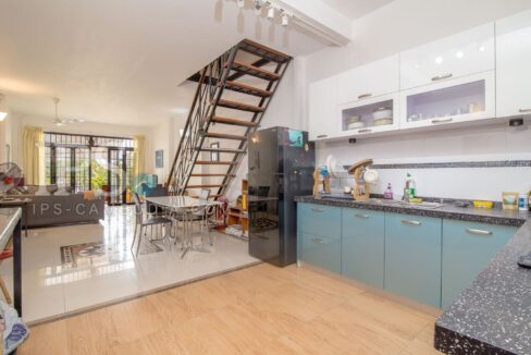2 Bedroom Apartment  For Rent - Wat Phnom