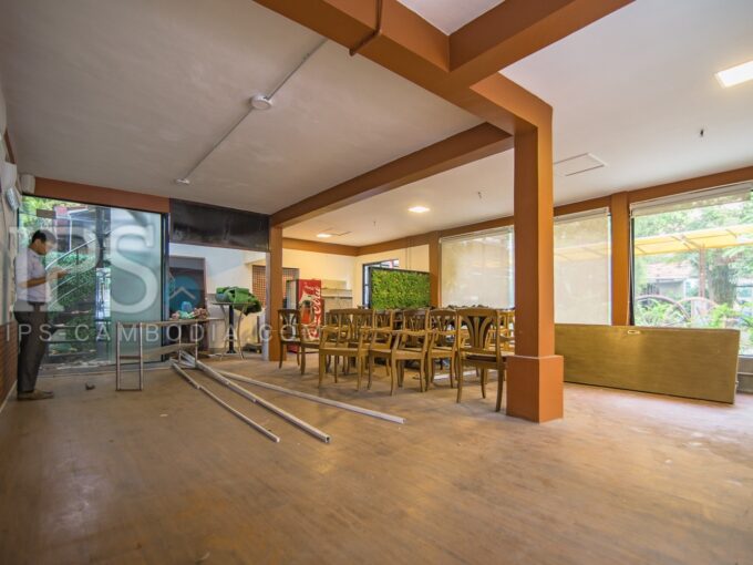 180 Sqm Commercial Space For Rent - Wat Phnom