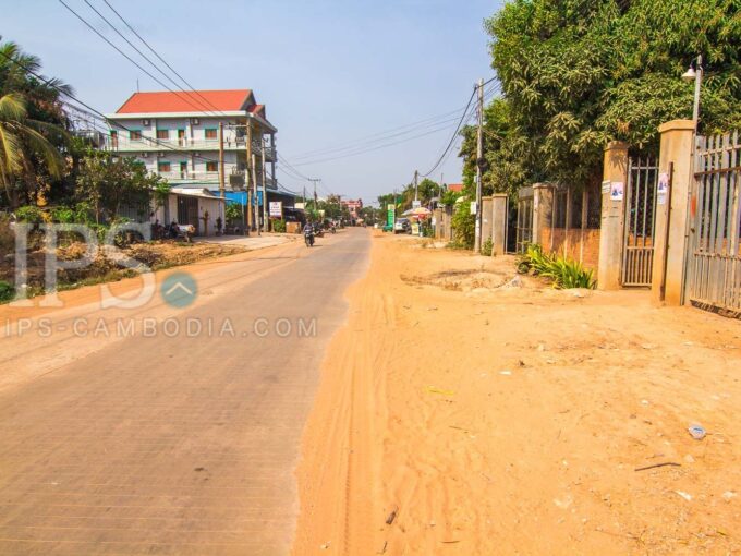 1032 Sqm Land  For Sale - Slor Kram