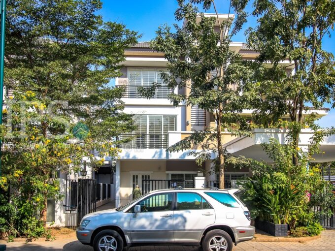 4 Bedroom Twin Villa For Sale - Chbar Ampov