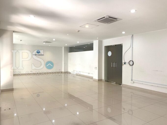 110 Sqm Office Space For Rent - Russian Market