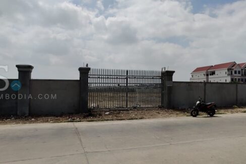 5000 Sqm Commercial Land For Rent - Por Sen Chey