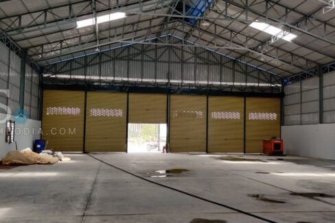 700 Sqm Warehouse For Rent - Kakab