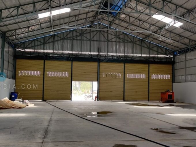 700 Sqm Warehouse For Rent - Kakab