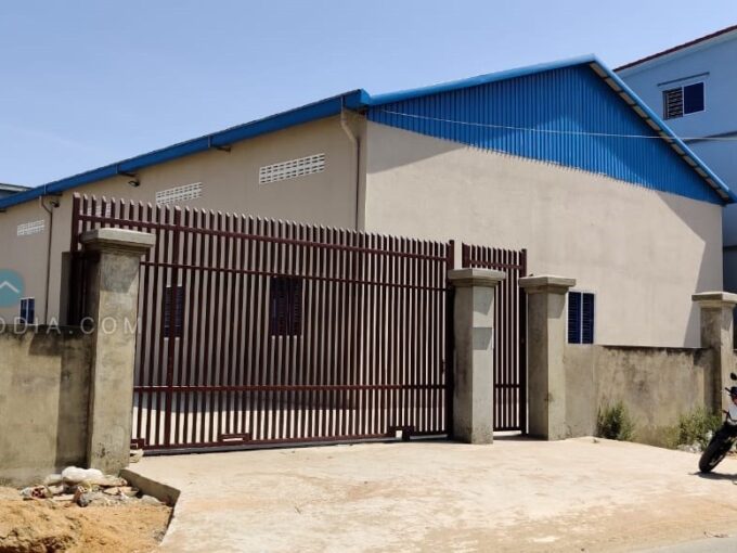 800 Sqm Warehouse For Rent - Chaom Chau