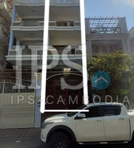 4 Bedroom Town house For Sale - Toul Tum Poung 2