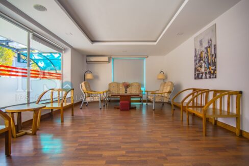 39 Sqm Coffee Shop For Rent - Daun Penh