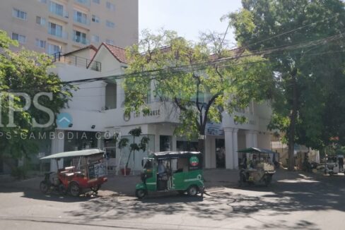 300 Sqm Commercial Villa For Rent In BKK1