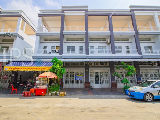 4 Bedroom Townhouse For Sale - Ta Khmau