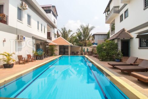 3 Bedroom  Apartment For Rent - Wat Bo