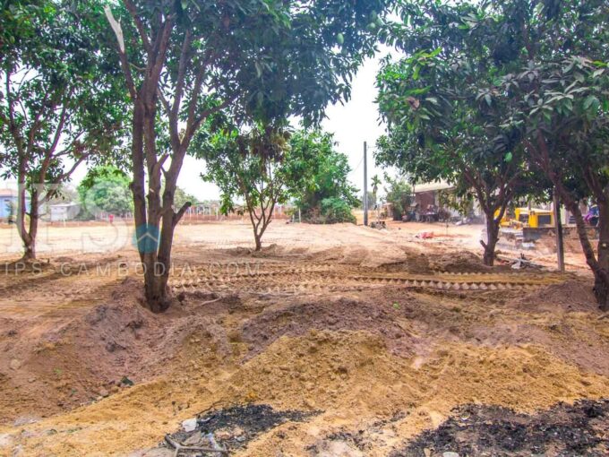 400 Sqm Land  For Sale - Slor Kram