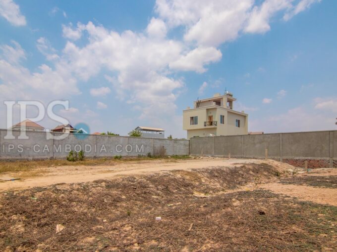 270 Sqm Land For Sale - Sala Kamreuk