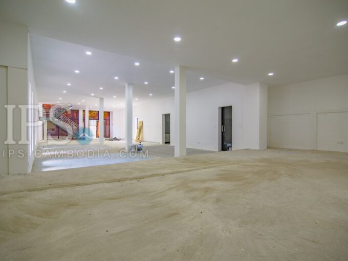 220 Sqm Office Space For Rent - Tonle Bassac